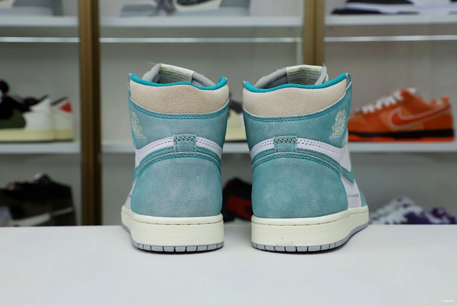 JORDAN RETRO 1 AIR OG GREEN' 'TURBO HIGH 0813